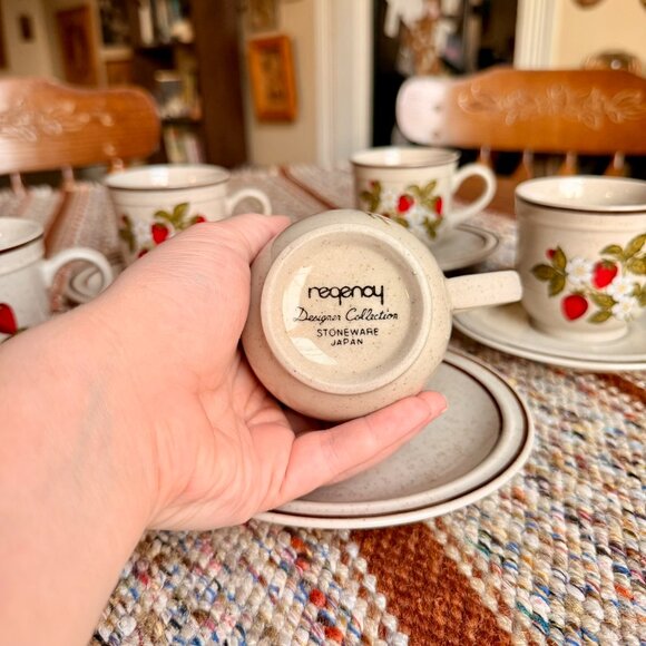 Vintage MCM 10 Piece Regency Designer Strawberry Stoneware Tea Set - Perfect for - Picture 2 of 8